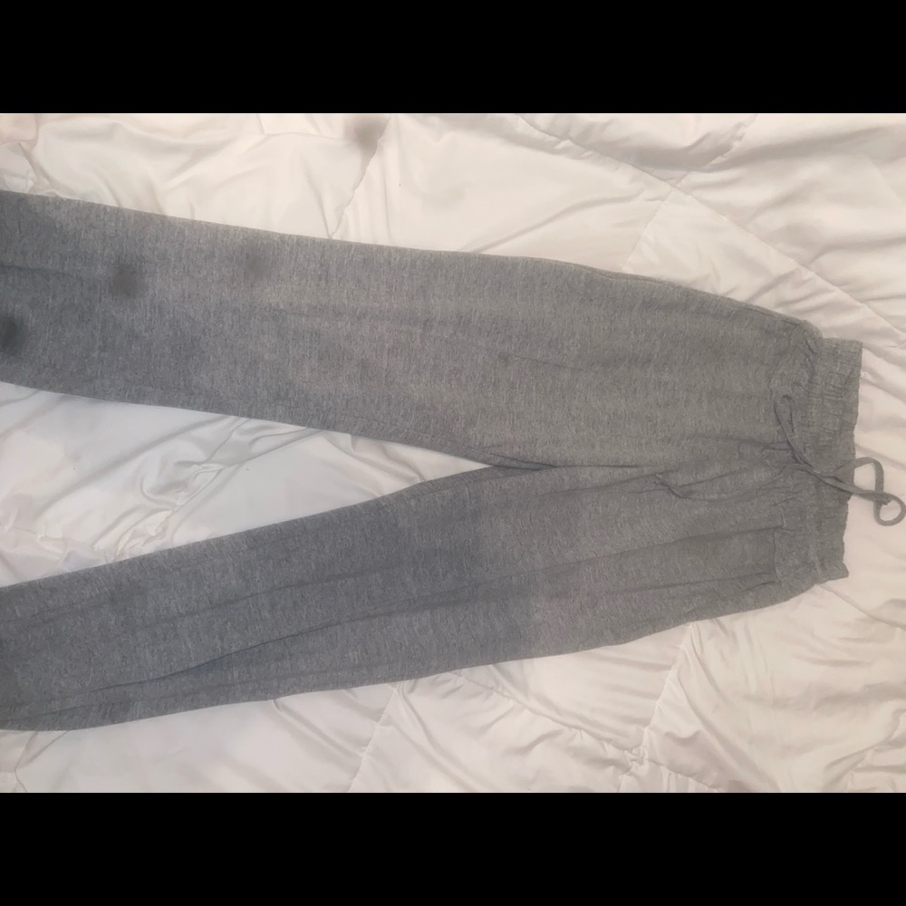light grey women’s joggers